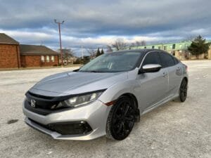 Used Honda Civic for Sale at ZAFFS Motors Beamsville Ontario. Super clean inside out. Fuel efficient engine.