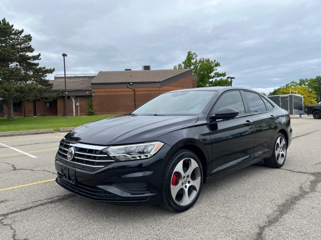 Used VW Jetta SEL for Sale ZAFFS Motors Beamsville, ON. Super Clean Inside & Out, Feels like a Brand New Car, Extra Low Mileage, Single Owner.