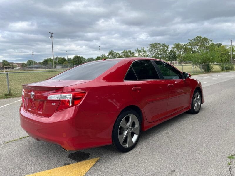 2014 TOYOTA CAMRY SE