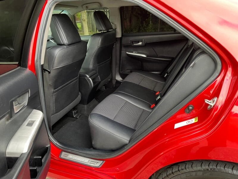 2014 TOYOTA CAMRY SE
