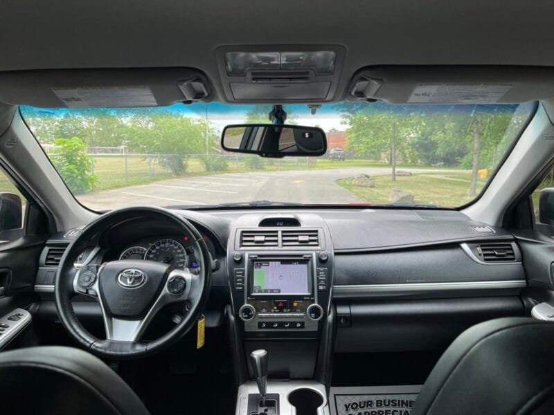 2014 TOYOTA CAMRY SE
