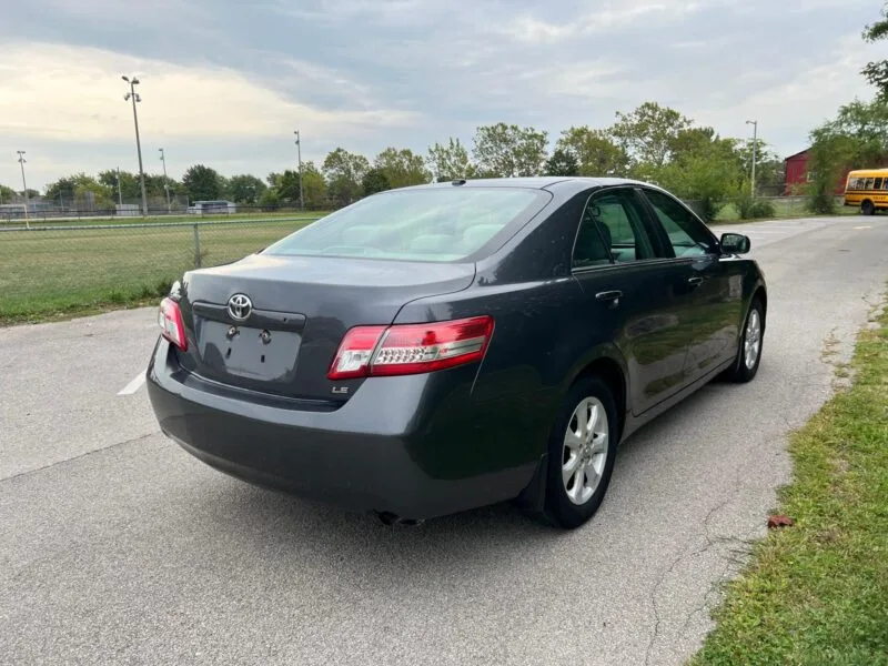 2011 Toyota Camry LE