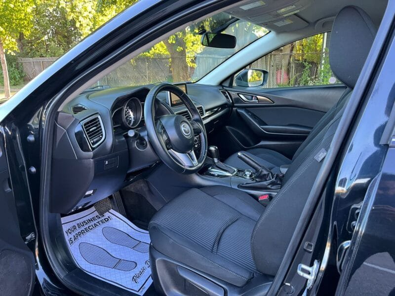 2016 Mazda3 Sport H/B