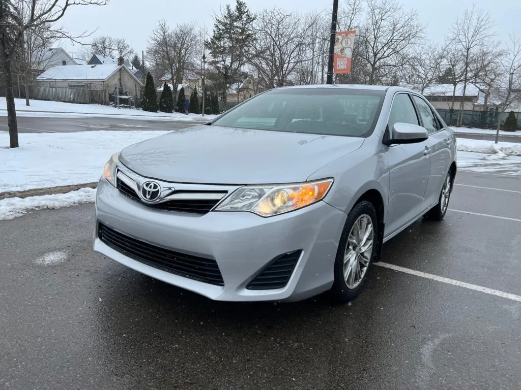 Seeing is believing! Used Toyota Camry for sale ZAFFS Motors Beasmville, ON, clean title, safety certified, super clean inside out, rust proofing.