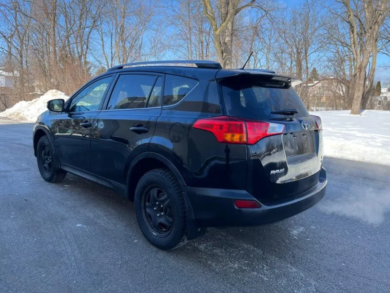 2015 Toyota RAV4 LE All Wheel Drive