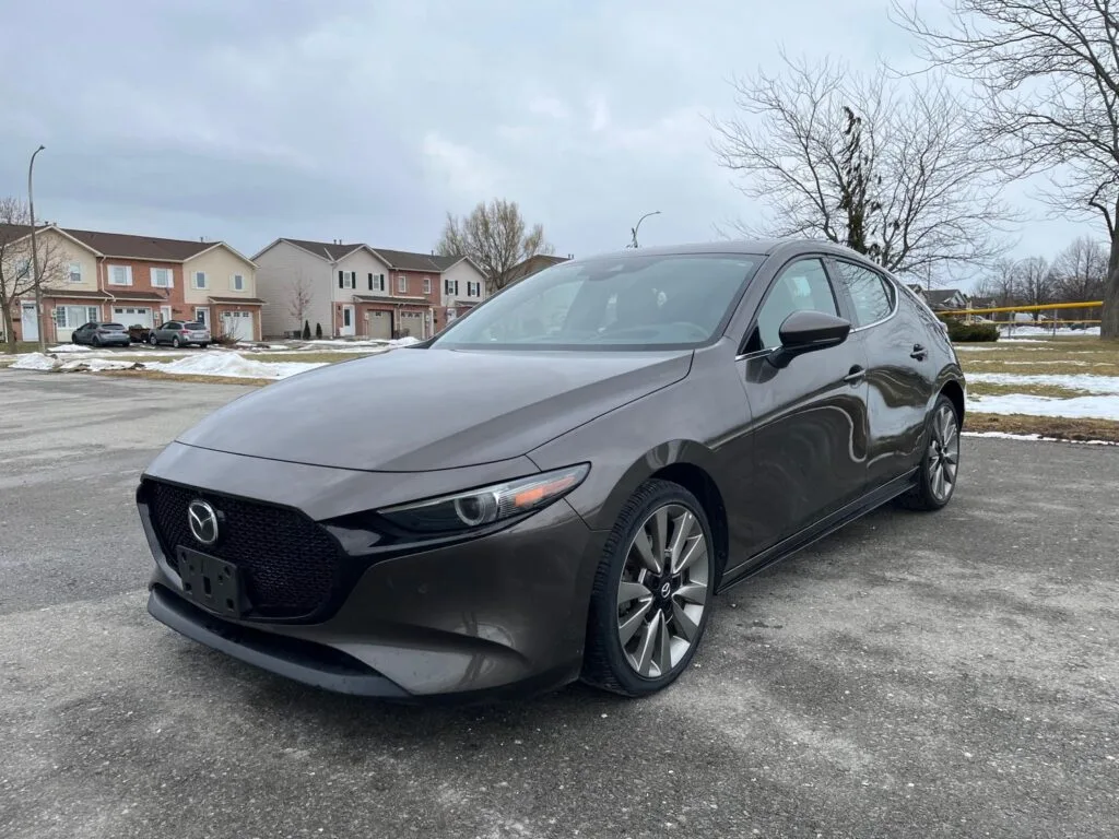 Used Mazda3 Sport GT AWD Hatch Back for Sale ZAFFS Motors Beamsville, Ontario. Low mileage, equipped with modern features, safety certified.