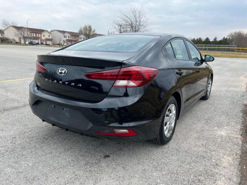 2019 Hyundai Elantra SE