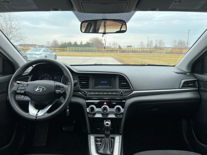 2019 Hyundai Elantra SE