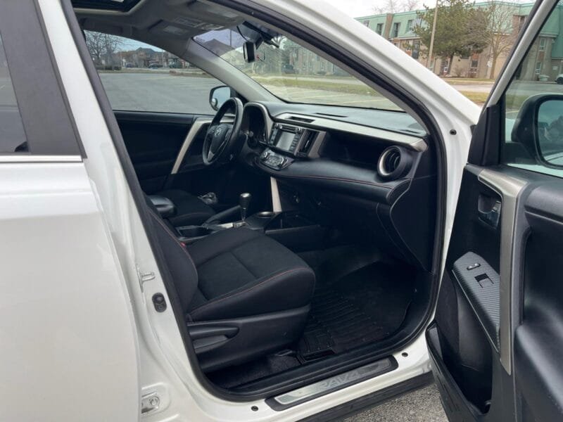 2015 Toyota RAV4 XLE AWD