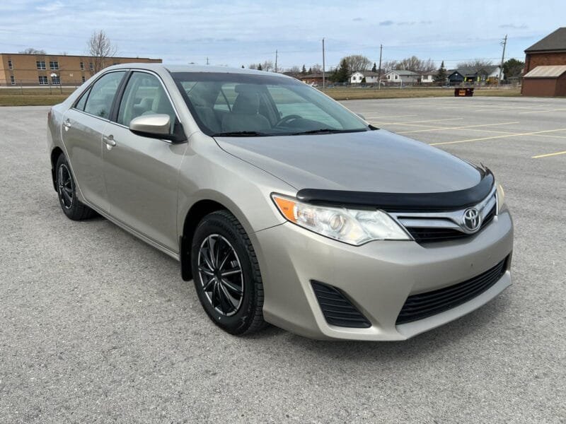 2014 TOYOTA CAMRY LE