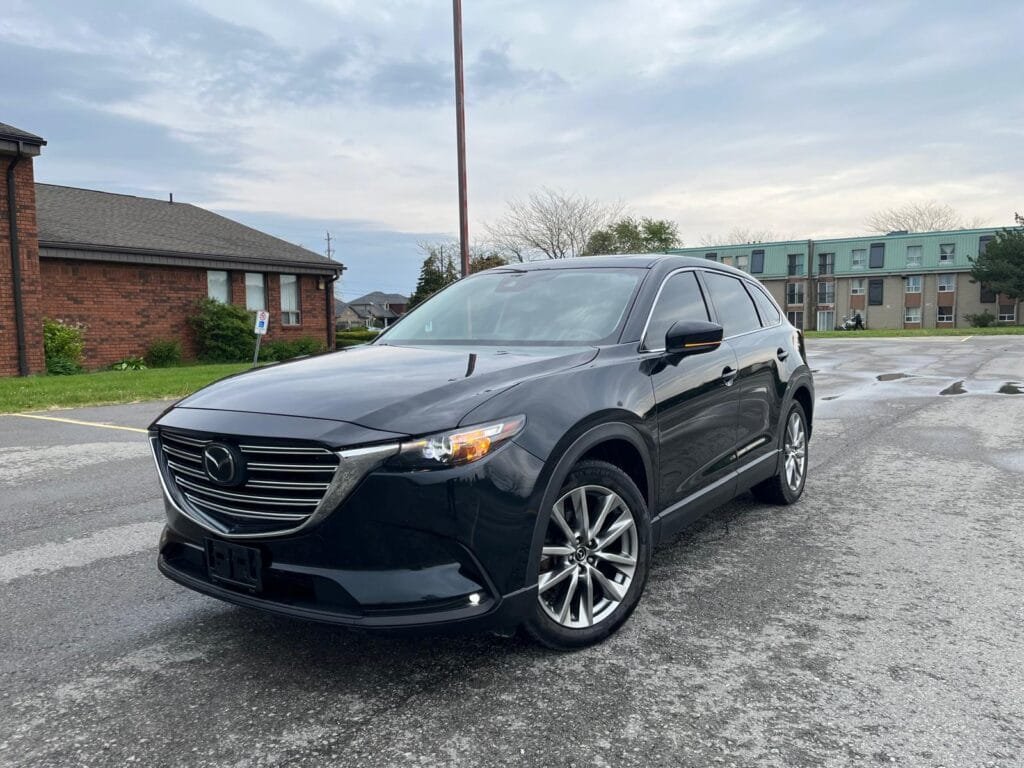 Used Mazda CX 9 Touring 7 seaters AWD for sale ZAFFS Motors Beamsville, Ontario. Excellent condition, packed with features, low mileage, safety certified.