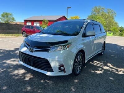 2020 Toyota Sienna XLE AWD