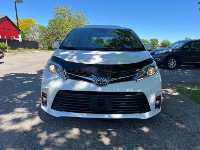 2020 Toyota Sienna XLE AWD