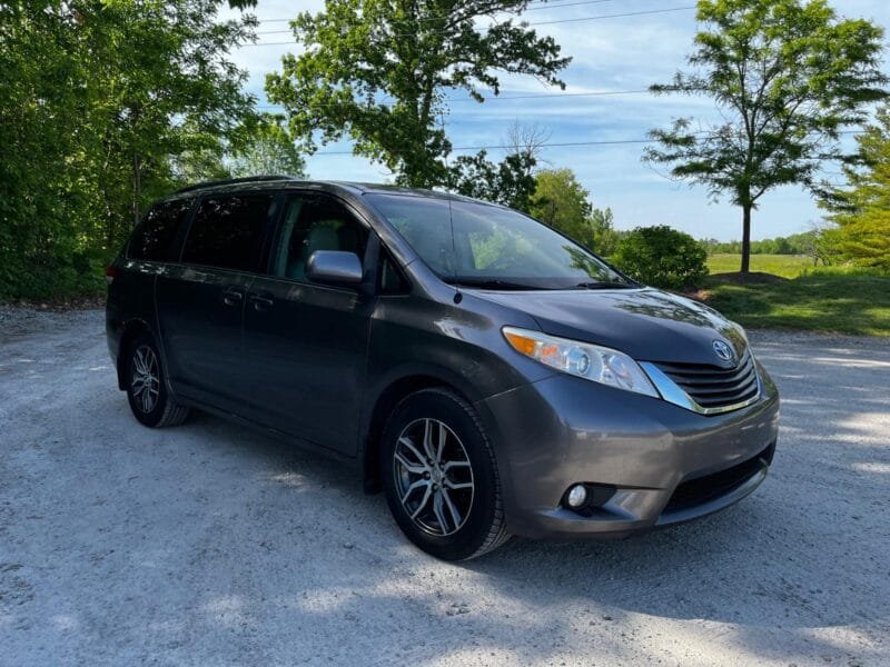 2011 Toyota Sienna XLE