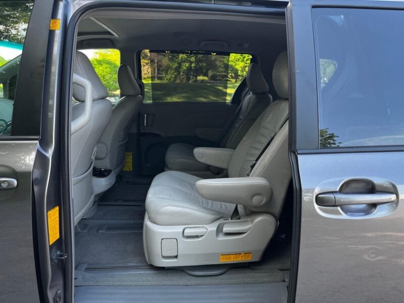 2011 Toyota Sienna XLE