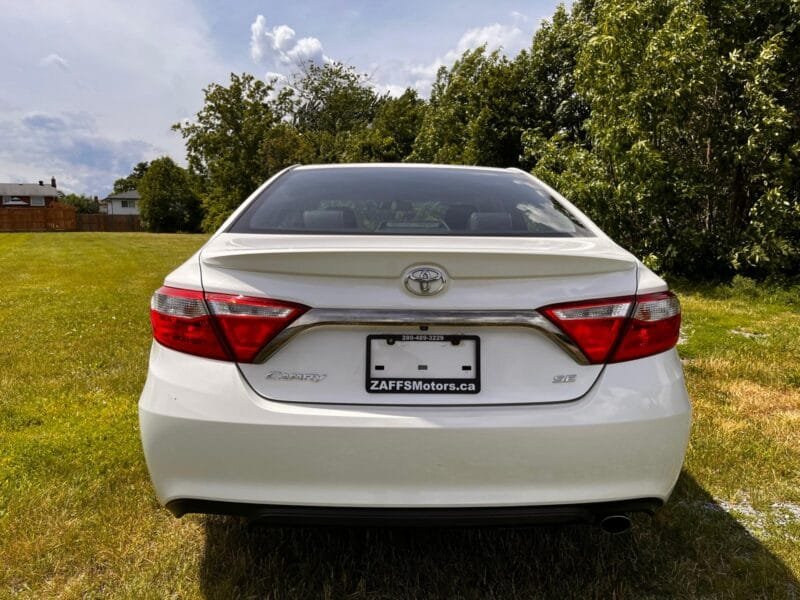 2017 Toyota Camry SE