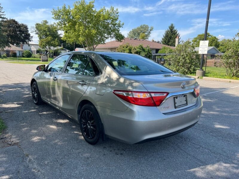 2015 TOYOTA CAMRY LE