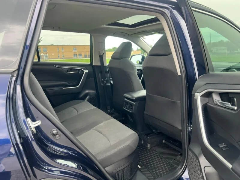 2022 Toyota RAV4 XLE AWD Hybrid